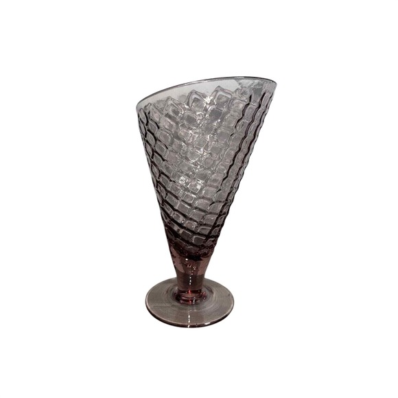 Unbranded Other - Ice Cream Dessert Dish Vintage Waffle Cone Pattern Pink Glass 6.5 Inch‎